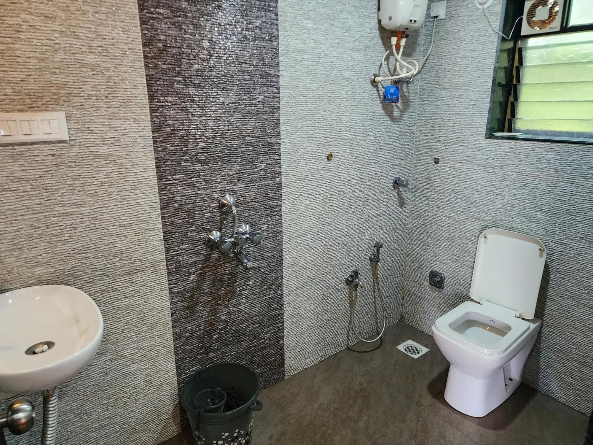 Red Stone Resort Alībāg Extérieur photo